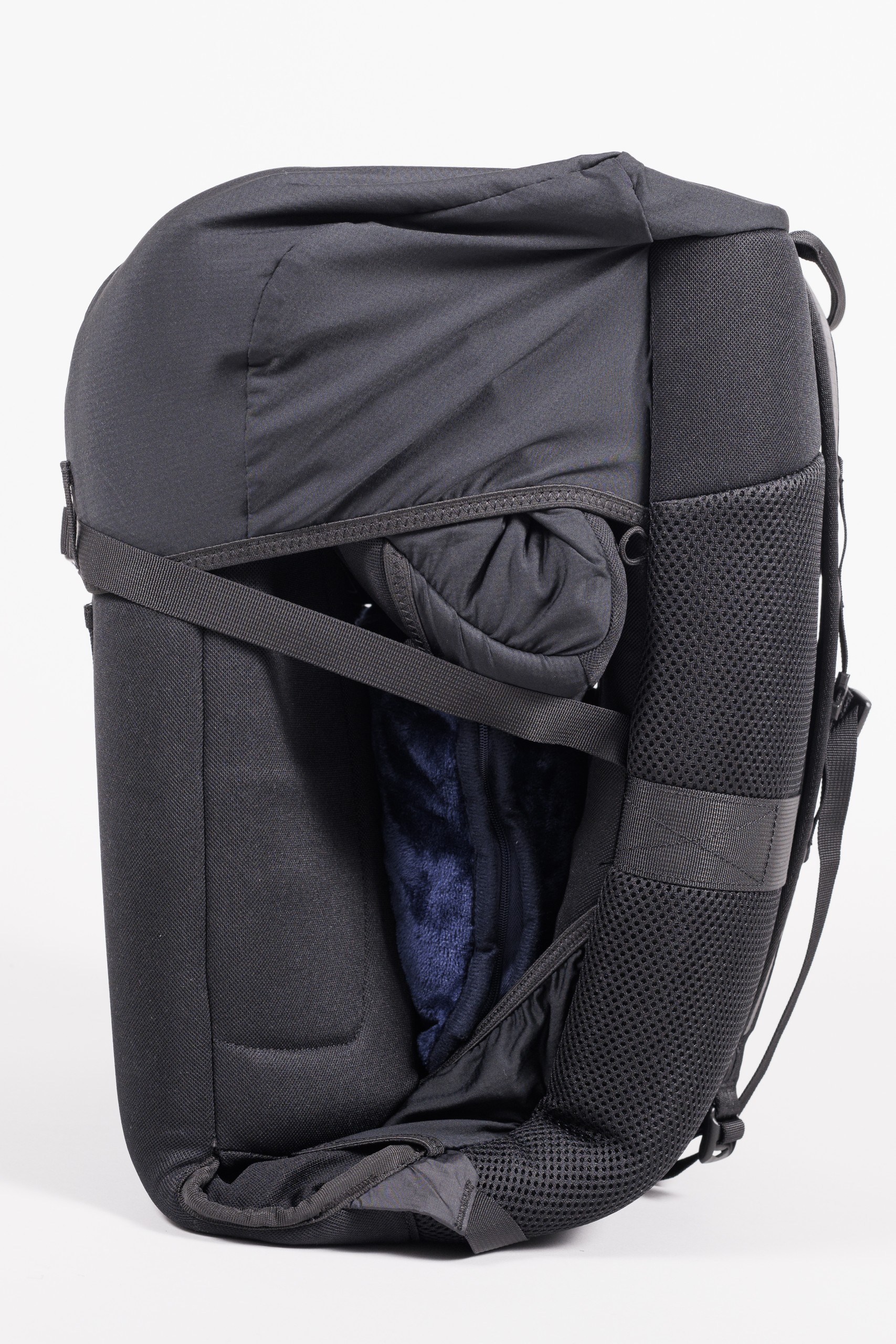 Side view of the SlumbaPak as a backpack